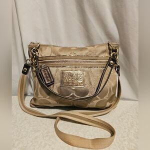 Coach Tan Signature Canvas Crossbody with Gold Hardware 12"×10"